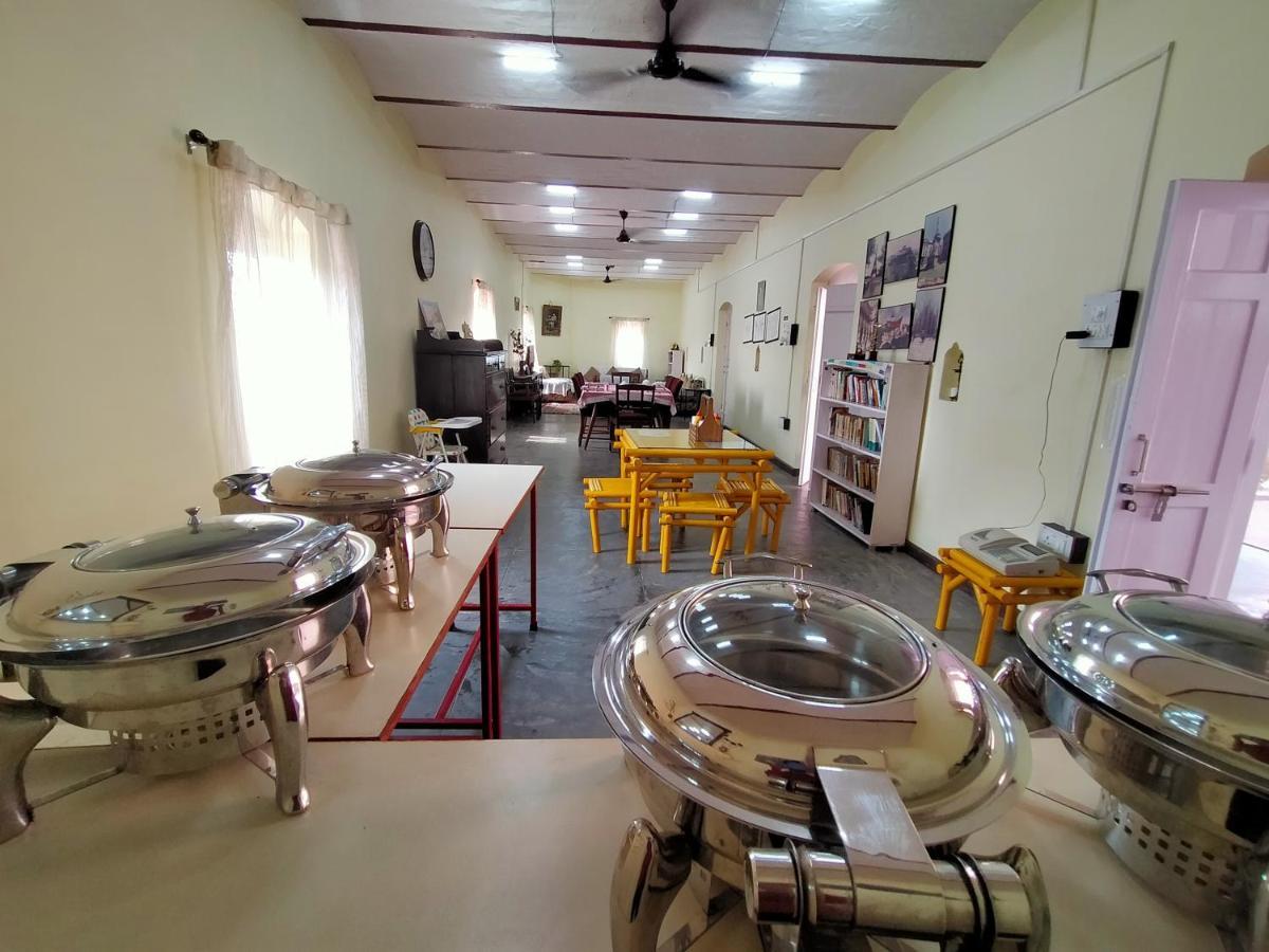 Hotel Naurang Yatri Niwas Garli Esterno foto
