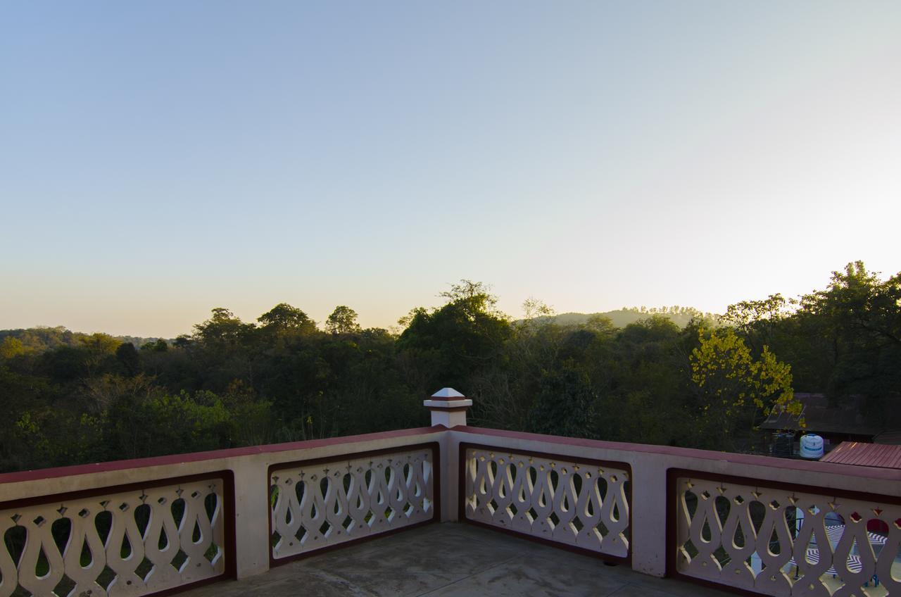 Hotel Naurang Yatri Niwas Garli Esterno foto
